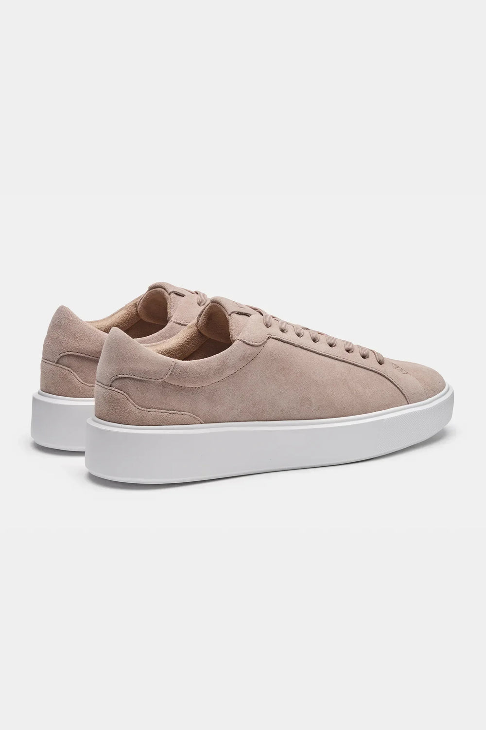 Sneakers in camoscio beige dal comfort lussuoso da uomo