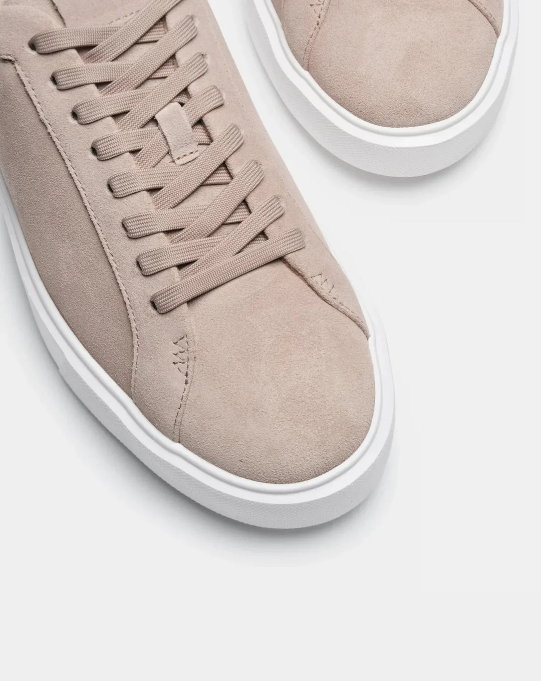 Sneakers in camoscio beige dal comfort lussuoso da uomo