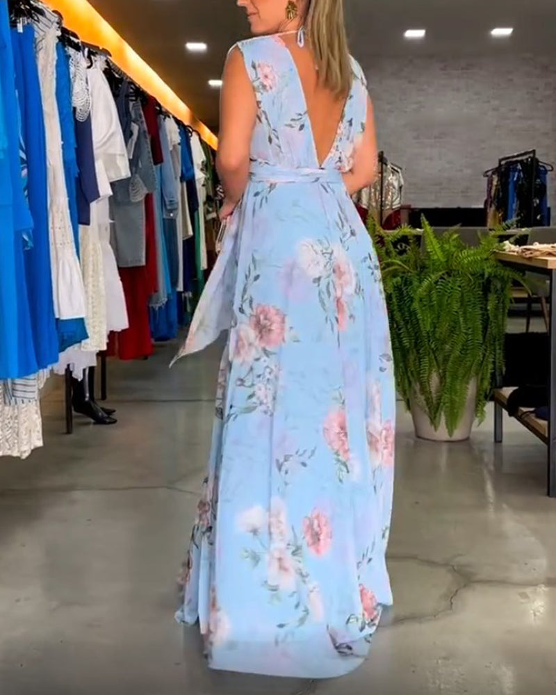Gia | Sleeveless floral maxi dress with slit