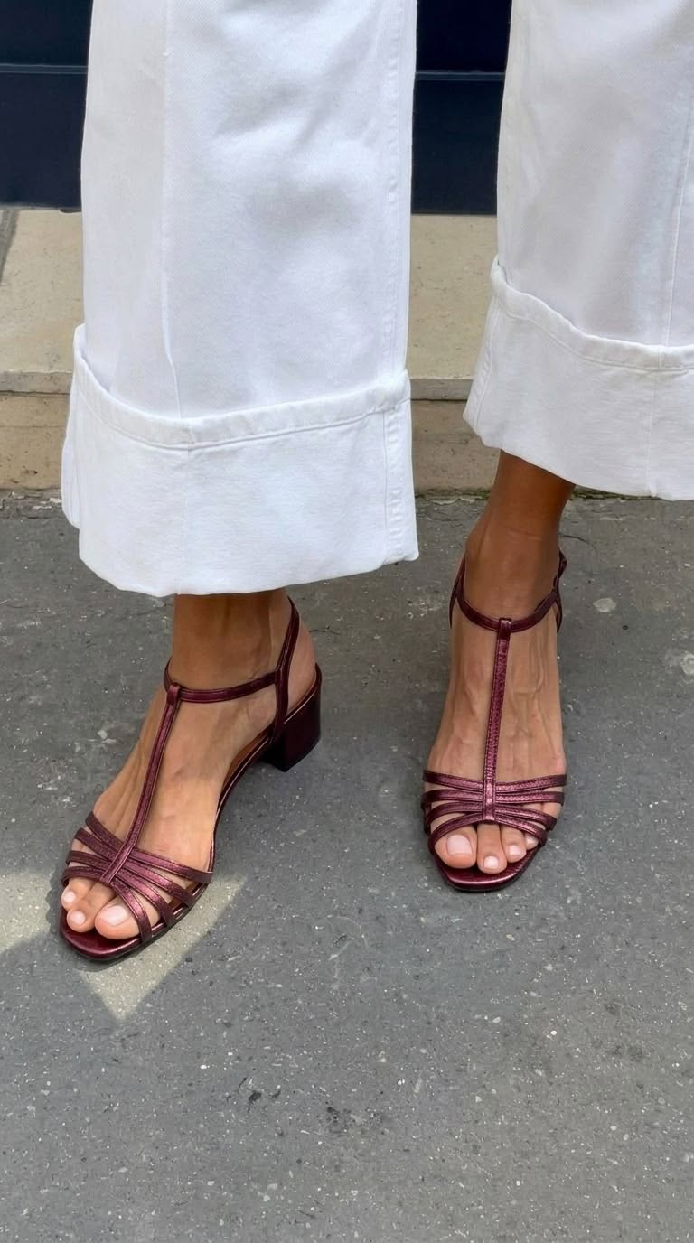 Allegra | Golden Sandals for Everyday Elegance