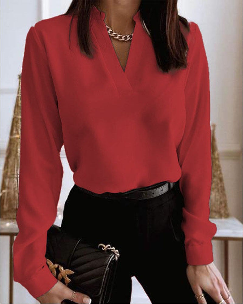 Blouse - V-neck and Loose Fit