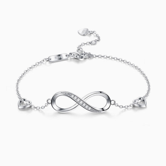 Eternale | Bracciale Infinito decorato con cristalli e cuori eleganti