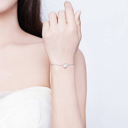 Luce | Bracciale a catena delicata con cristallo solitario incastonato