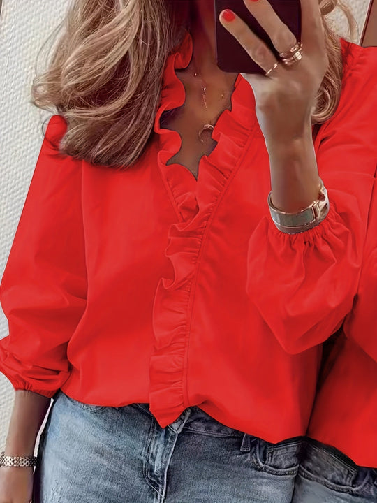 V-neck blouse - Wavy hem and light, breathable fabric