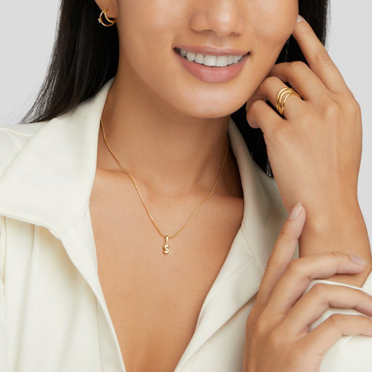 Collana con iniziali a bolla chic