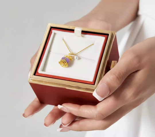 Collana Aurora Charm – Il Fiore dell'Amore
